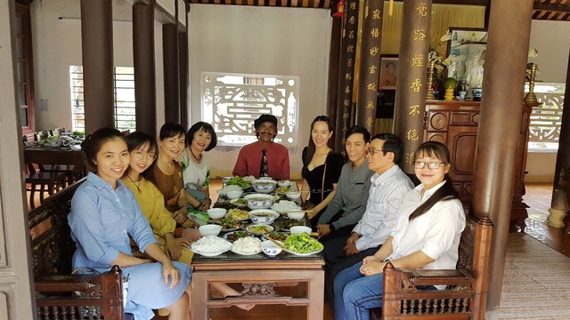 Người d&acirc;n Huế, Đắc Lắc đến ch&ugrave;a cầu an m&ugrave;ng 1 Tết - 6