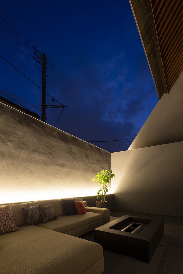 Lạ mắt với ngôi nhà “tốc mái” của kiến trúc sư Nhật Bản  - 10