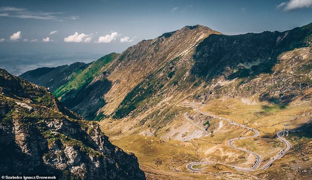 Những bức ảnh đầy m&ecirc; hoặc về con đường &ldquo;đẹp nhất thế giới&rdquo; - 3