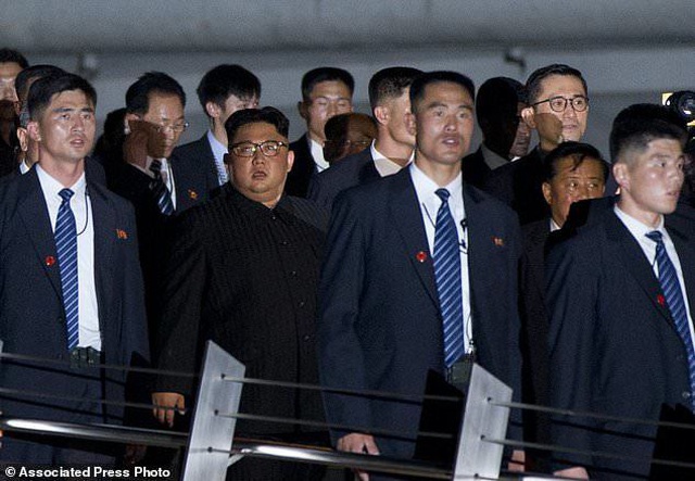 Lá chắn thép kiên cố bảo vệ ông Kim Jong-un trong các chuyến công du - 5