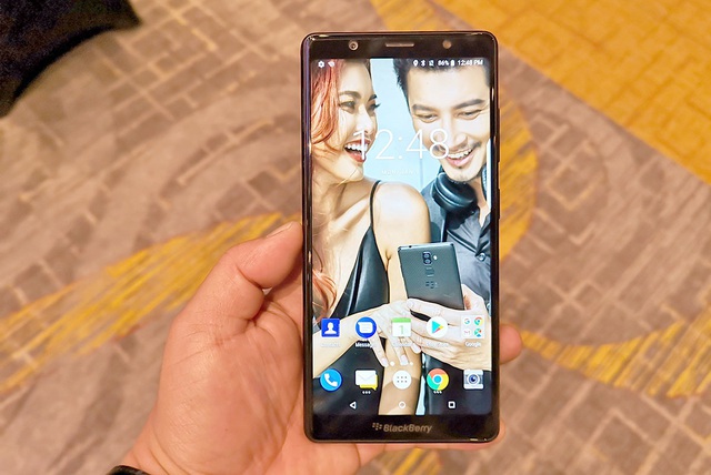 Blackberry Evolve 1.jpg