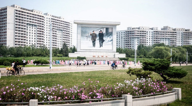 Bí ẩn thế giới xe cộ ở Triều Tiên, đất nước của Kim Jong-un - 2 Bí ẩn thế giới xe cộ ở Triều Tiên, đất nước của Kim Jong-un - 2