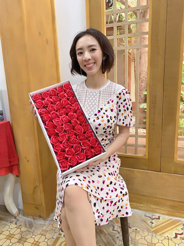 Dàn sao Việt khoe quà ngày 8/3 - 4 Dàn sao Việt khoe quà ngày 8/3 - 4