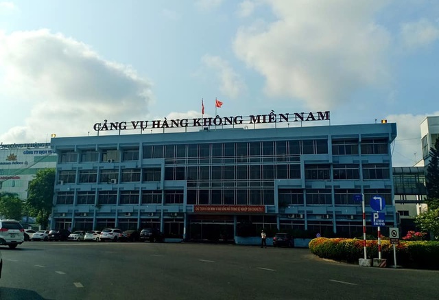 Cảng vụ Hàng không miền Nam cho mượn trụ sở để “đổi” chi phí điện nước, thuê cây cảnh! - 1