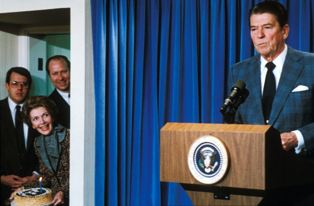 5 lần phủ quyết g&acirc;y tranh c&atilde;i nhất của c&aacute;c đời tổng thống Mỹ - 2