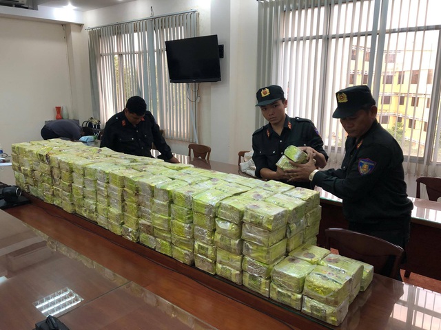 Phá đường dây ma tuý khủng nhất Sài Gòn, thu 300kg ma túy Phá đường dây ma tuý khủng nhất Sài Gòn, thu 300kg ma túy
