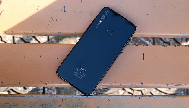 Trên tay Redmi Note 7 cấu hình mạnh giá dưới 6 triệu đồng - 4 Trên tay Redmi Note 7 cấu hình mạnh giá dưới 6 triệu đồng - 4
