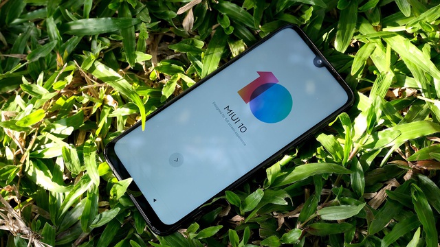 Trên tay Redmi Note 7 cấu hình mạnh giá dưới 6 triệu đồng - 2 Trên tay Redmi Note 7 cấu hình mạnh giá dưới 6 triệu đồng - 2