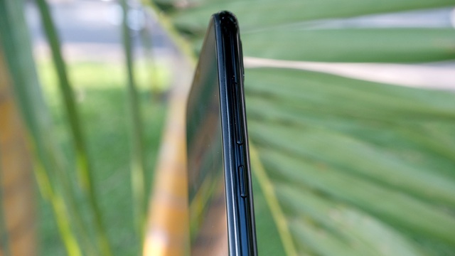 Trên tay Redmi Note 7 cấu hình mạnh giá dưới 6 triệu đồng - 7 Trên tay Redmi Note 7 cấu hình mạnh giá dưới 6 triệu đồng - 7