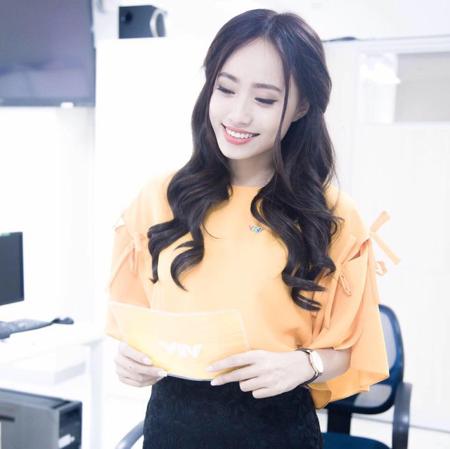 MC thời tiết VTV phản ứng bất ngờ trước câu hỏi thu nhập 60-70 triệu/tháng hình ảnh 4 mc thoi tiet vtv phan ung bat ngo truoc cau hoi thu nhap 60-70 trieu/thang hinh anh 4