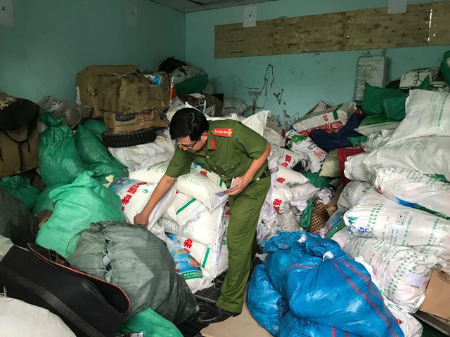 Phạt tù đối với hành vi sản xuất và buôn bán phụ gia thực phẩm giả - 1 Phạt tù đối với hành vi sản xuất và buôn bán phụ gia thực phẩm giả - 1