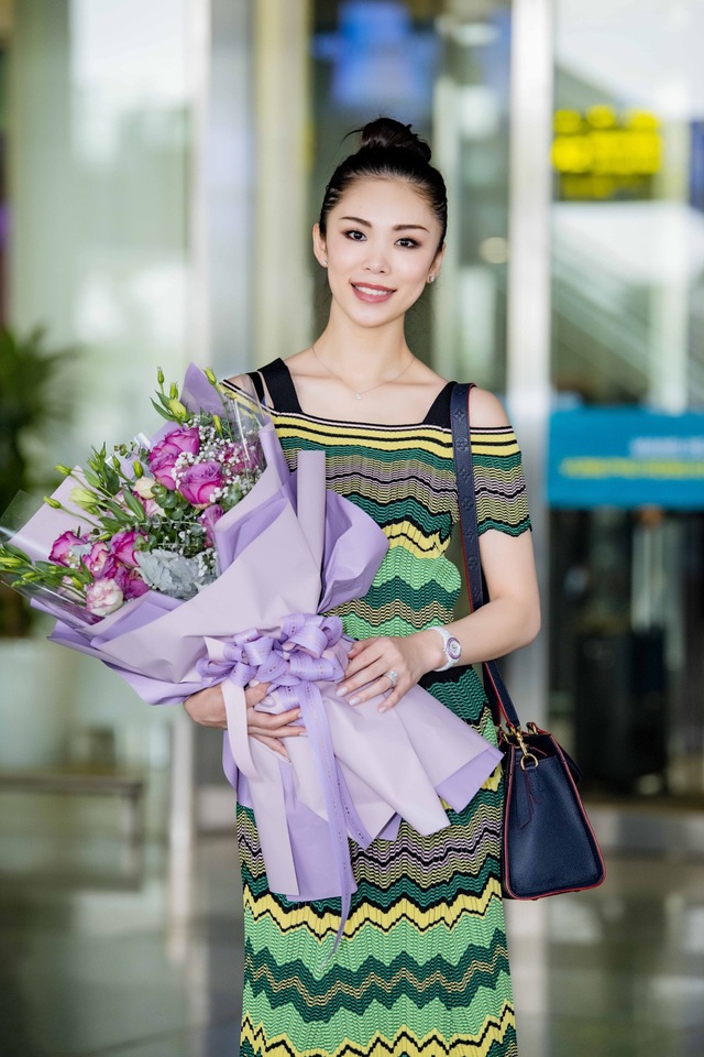 Riyo Mori tại sân bay00007.jpg Riyo Mori tại sân bay00007.jpg