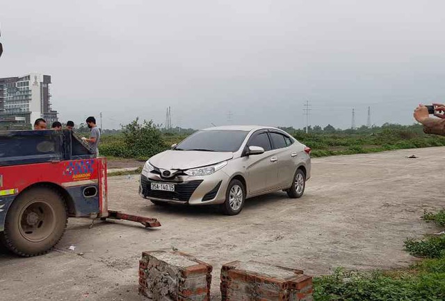 Vụ nữ nhân viên ngân hàng bị đâm chết: Làm rõ trách nhiệm Trung tá CSGT - 2 Vụ nữ nhân viên ngân hàng bị đâm chết: Làm rõ trách nhiệm Trung tá CSGT - 2