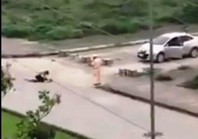 Vụ nữ nhân viên ngân hàng bị đâm chết: Làm rõ trách nhiệm Trung tá CSGT - 4 Vụ nữ nhân viên ngân hàng bị đâm chết: Làm rõ trách nhiệm Trung tá CSGT - 4