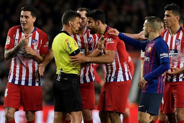Diego Costa bị truất quyền thi đấu vì xúc phạm mẹ trọng tài - 1 Diego Costa bị truất quyền thi đấu vì xúc phạm mẹ trọng tài - 1