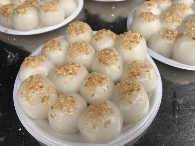 Thức thâu đêm làm bánh trôi cũng không đủ bán ngày Tết hàn thực - 3 Thức thâu đêm làm bánh trôi cũng không đủ bán ngày Tết hàn thực - 3