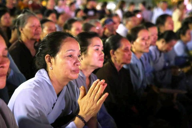 Cố đô Hoa Lư lung linh trong đêm hội hoa đăng cầu quốc thái dân an - 2 Cố đô Hoa Lư lung linh trong đêm hội hoa đăng cầu quốc thái dân an - 2