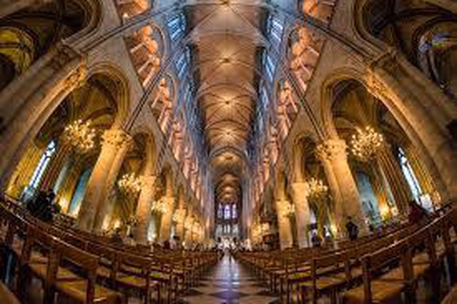 Vẻ đẹp tráng lệ của Nhà thờ Đức Bà Paris trước khi bị nhấn chìm trong biển lửa - 5