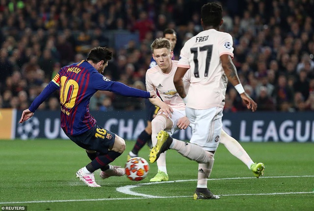 Những khoảnh khắc Messi khiến Man Utd tan vỡ giấc mơ Champions League - 2 Những khoảnh khắc Messi khiến Man Utd tan vỡ giấc mơ Champions League - 2