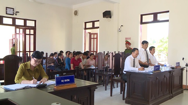 Phú Yên: Chính thức đưa ra xét xử vụ 12 giáo viên kiện Phòng Giáo dục huyện - 1