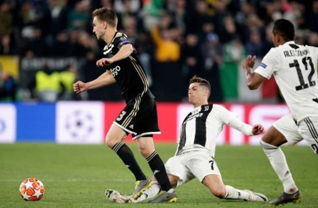 C.Ronaldo chia tay Champions League bằng pha phạm lỗi thô bạo - 1 C.Ronaldo chia tay Champions League bằng pha phạm lỗi thô bạo - 1