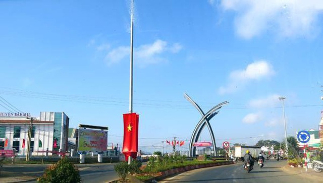 PCT huyện Đắk Mil: &ldquo;Ai phản đối x&acirc;y tượng đ&agrave;i chắc l&agrave; người... Đắk Mil lai (!)&rdquo; - 1