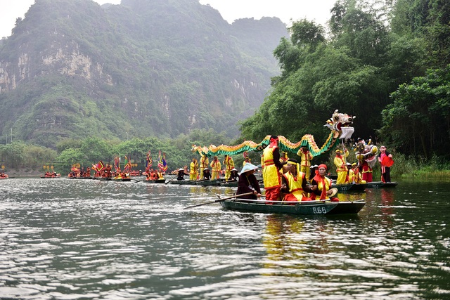 Ninh Bình: Hàng nghìn người dự lễ hội Tràng An - 5