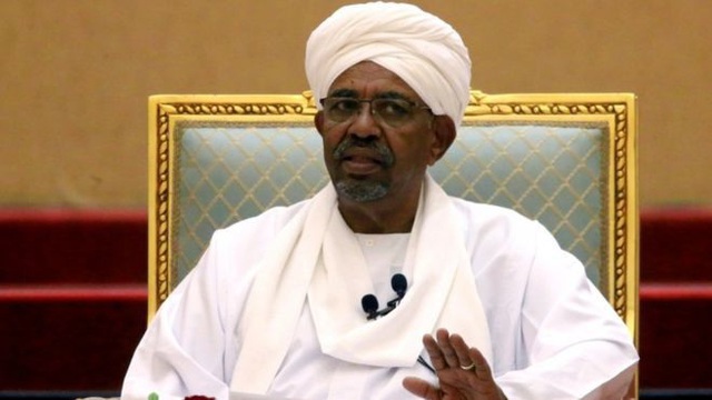 Tìm thấy hàng loạt vali giấu tiền tại nhà riêng của tổng thống Sudan bị phế truất - 1