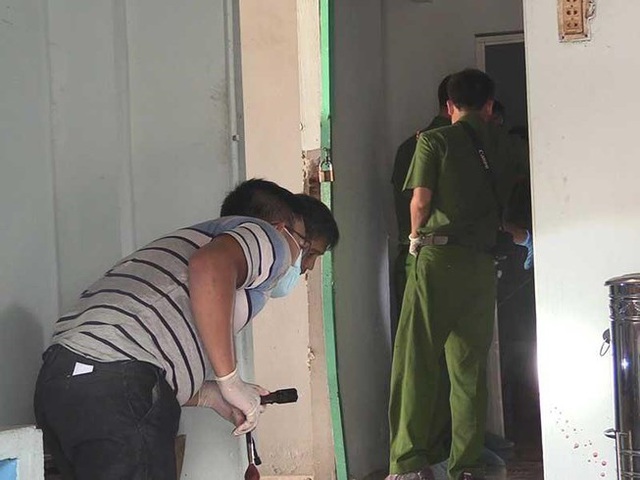 Vụ s&aacute;t hại 3 người: Những dấu vết tố c&aacute;o kẻ s&aacute;t nh&acirc;n - 2