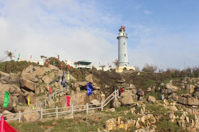 Những điểm đến kh&ocirc;ng n&ecirc;n bỏ lỡ khi đến Ph&uacute; Y&ecirc;n  - 13