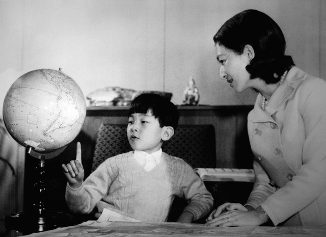 Đường tới ngai vàng của tân Nhật hoàng Naruhito - 4