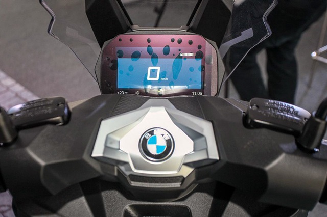 BMW tung ra hai mẫu xe ga sản xuất tại Trung Quốc - 9 BMW tung ra hai mẫu xe ga sản xuất tại Trung Quốc - 9