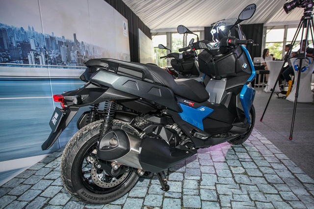 BMW tung ra hai mẫu xe ga sản xuất tại Trung Quốc - 6 BMW tung ra hai mẫu xe ga sản xuất tại Trung Quốc - 6