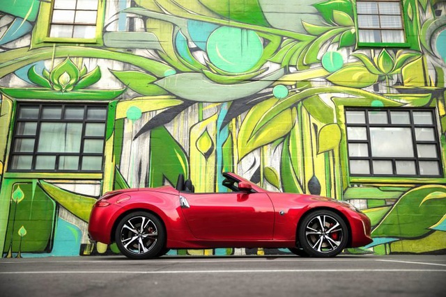 Nissan khai tử mẫu xe thể thao 370Z mui trần - 1 Nissan khai tử mẫu xe thể thao 370Z mui trần - 1