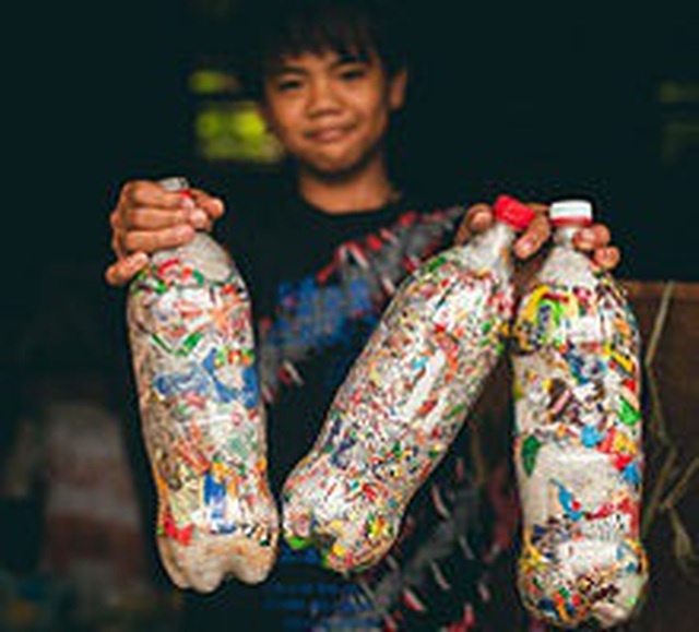 Ecobrick: Cách xử lý rác nhựa khả thi - 1 Ecobrick: Cách xử lý rác nhựa khả thi - 1