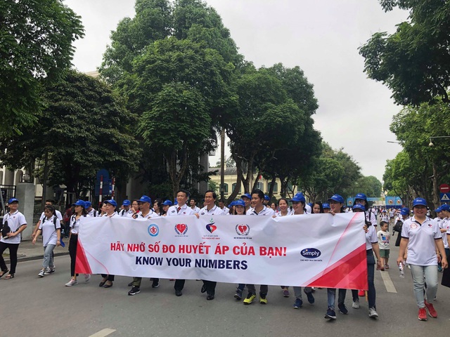 Dấu hiệu nào cho thấy bạn có thể bị cao huyết áp nguy hiểm? - 1 Dấu hiệu nào cho thấy bạn có thể bị cao huyết áp nguy hiểm? - 1