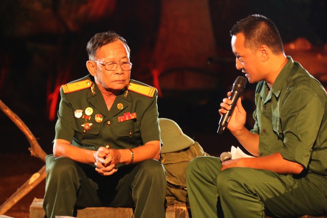 “Đồng đội tôi nằm lại dãy Trường Sơn !” - 2 “Đồng đội tôi nằm lại dãy Trường Sơn !” - 2