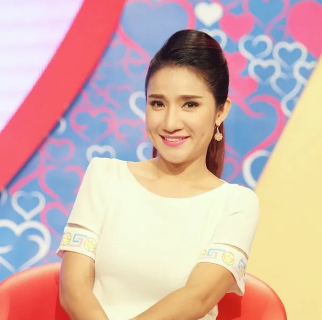 MC Cát Tường mong khán giả “Bạn muốn hẹn hò” đừng ném đá Nam Thư - 2 MC Cát Tường mong khán giả “Bạn muốn hẹn hò” đừng ném đá Nam Thư - 2
