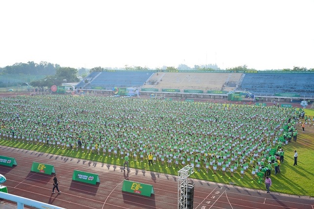 6.146 học sinh và hình ảnh ấn tượng về buổi đồng diễn đạt kỷ lục Guiness Việt Nam - 1