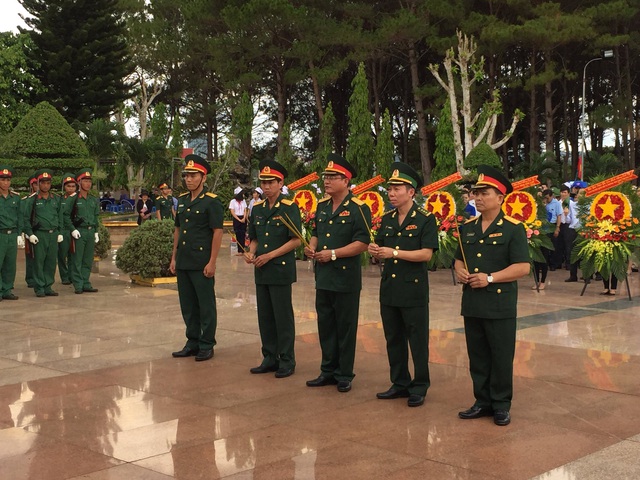 An táng 17 hài cốt liệt sĩ Việt Nam hy sinh tại Campuchia - 1