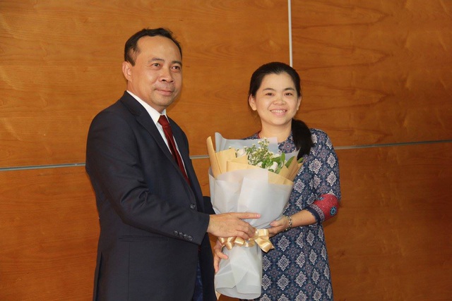 Nữ tiến sĩ dành 10 năm nghiên cứu thành công loại keo làm lành vết thương - 2 Nữ tiến sĩ dành 10 năm nghiên cứu thành công loại keo làm lành vết thương - 2