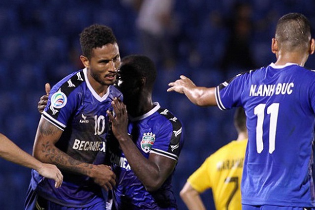 Cầu thủ B.Bình Dương lại lập siêu phẩm tại AFC Cup - 1 Cầu thủ B.Bình Dương lại lập siêu phẩm tại AFC Cup - 1
