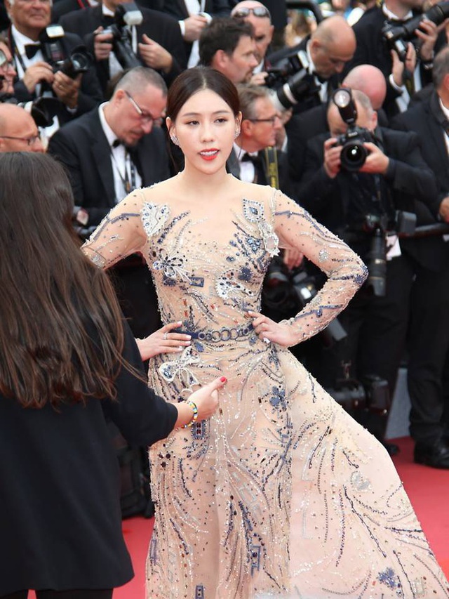 Tâm sự của nữ diễn viên bị chê “câu giờ” trên thảm đỏ Cannes - 1