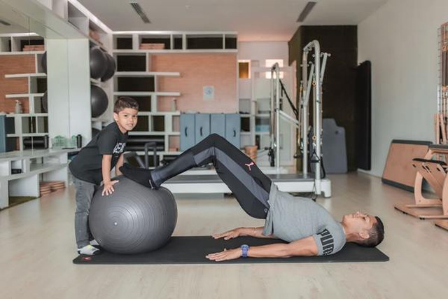 6 bài tập đơn giản giúp giảm nhanh mỡ đùi - 1 6 bài tập đơn giản giúp giảm nhanh mỡ đùi - 1