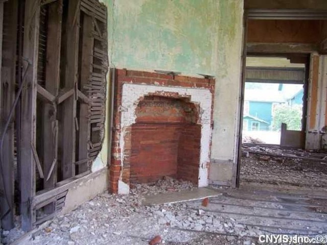 Những căn nh&agrave; đổ n&aacute;t c&oacute; gi&aacute; h&agrave;ng trăm ngh&igrave;n tỷ - 5