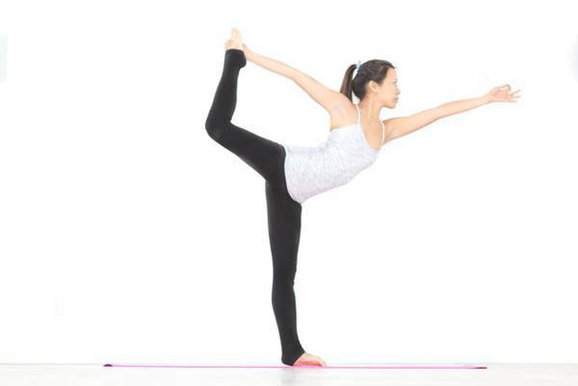 6 bài tập đơn giản giúp giảm nhanh mỡ đùi - 4 6 bài tập đơn giản giúp giảm nhanh mỡ đùi - 4