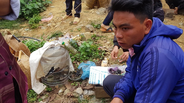 Những phiên chợ chỉ bán một món hàng duy nhất ở vùng cao Tây Bắc - 13 Những phiên chợ chỉ bán một món hàng duy nhất ở vùng cao Tây Bắc - 13
