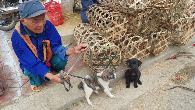 Những phiên chợ chỉ bán một món hàng duy nhất ở vùng cao Tây Bắc - 9 Những phiên chợ chỉ bán một món hàng duy nhất ở vùng cao Tây Bắc - 9