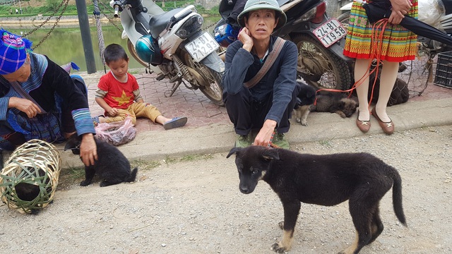 Những phiên chợ chỉ bán một món hàng duy nhất ở vùng cao Tây Bắc - 7 Những phiên chợ chỉ bán một món hàng duy nhất ở vùng cao Tây Bắc - 7