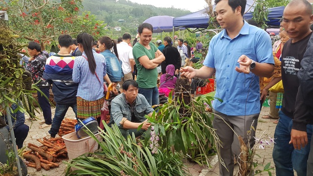 Những phiên chợ chỉ bán một món hàng duy nhất ở vùng cao Tây Bắc - 18 Những phiên chợ chỉ bán một món hàng duy nhất ở vùng cao Tây Bắc - 18